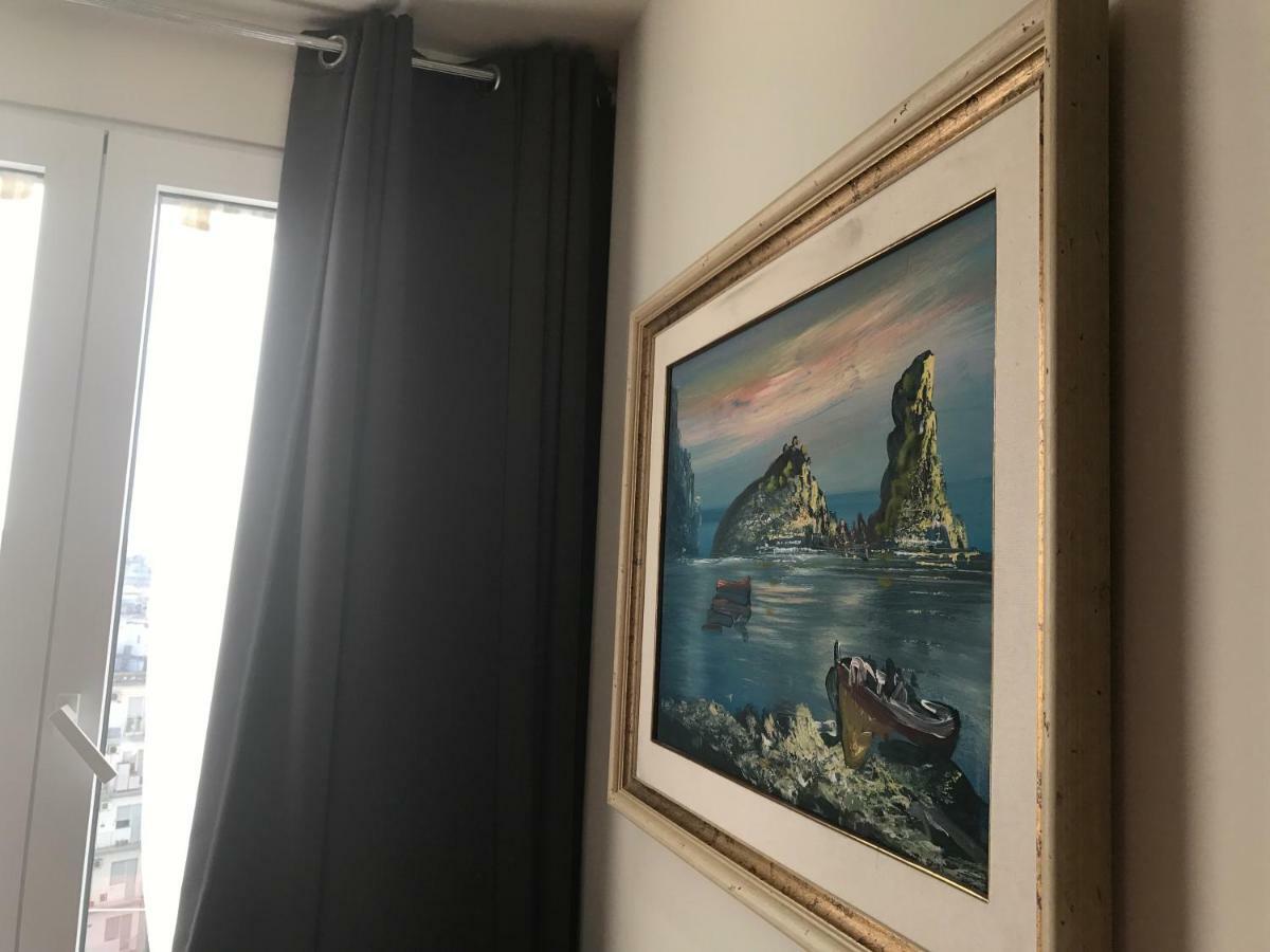 Aquila House Bed & Breakfast Catania Bagian luar foto