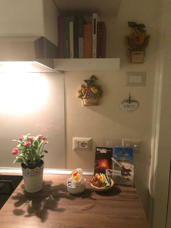 Aquila House Bed & Breakfast Catania Bagian luar foto
